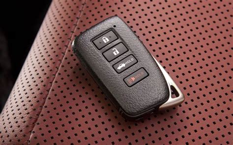 How to Open Lexus Key FOB 的图像结果