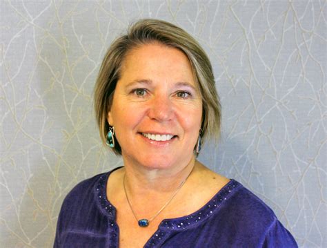 A Warm Welcome for the New Director of Dining - RiverWoods Retirement ...