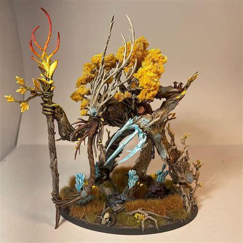 Really interesting version of a Treelord By @fixingbayonets #miniatures ...