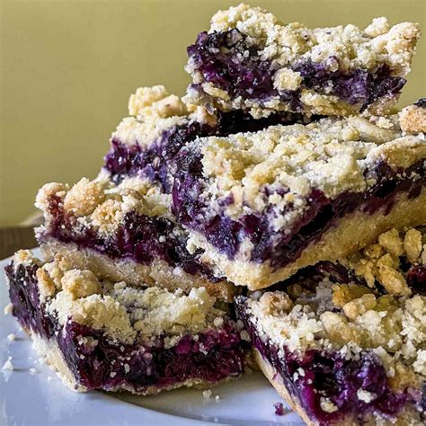 Blueberry Crumb Bars Recipe - myfab5.com