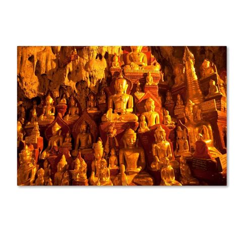 Statues 107 by Robert Harding Picture Library, 16x24-Inch Canvas Wall ...