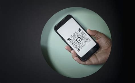 QR Code क्या होता है, कैसे काम करता है और हर QR Code क्यों होता है अलग ...