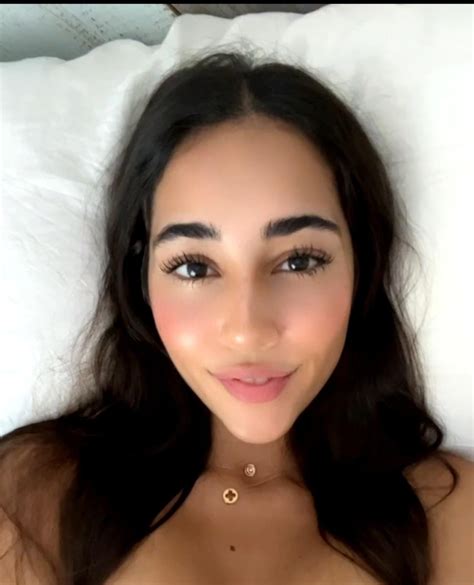 Beautiful : r/izzygreen