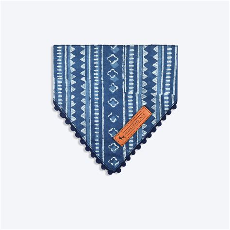 HUFT The Indian Collective Pankti Dog Bandana - Indigo – Heads Up For Tails