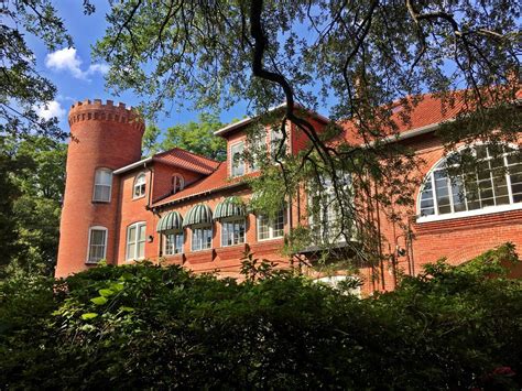 North America Castle Vacation Rentals | Airbnb