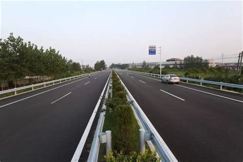 江苏：237省道扬州段绿色公路通过部验收