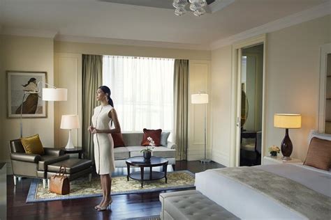 RAFFLES MAKATI - Hotel Reviews, Photos, Rate Comparison - Tripadvisor