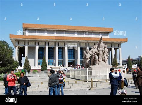 China Tiananmen Square 的图像结果