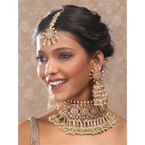 Buy Auraa Trends Green and Gold Necklace with Earrings Online