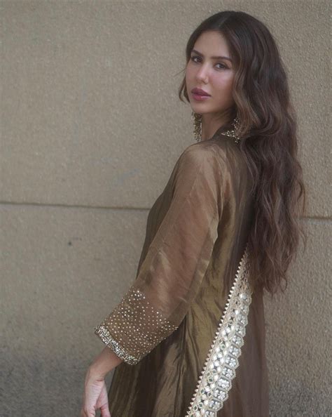 Gulaal Kurta Set – Begum Global Store
