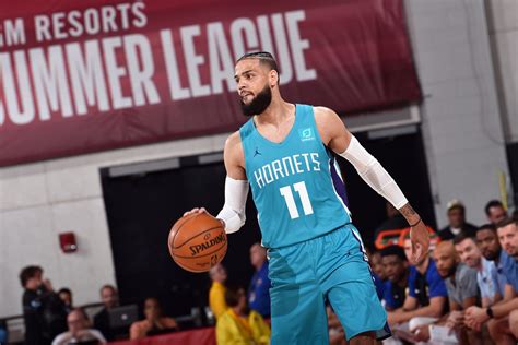 Charlotte Hornets sign Martin twins, Caleb and Cody, to rookie contracts