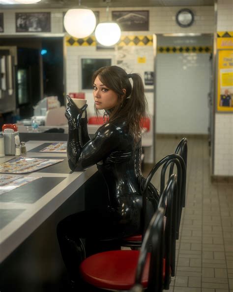 cleo mercury 🔮 (@lordcleo) - Urlebird