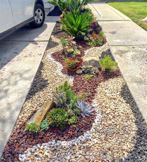 Small Rock Landscaping Ideas For Front Yard at Elaine Hudson blog