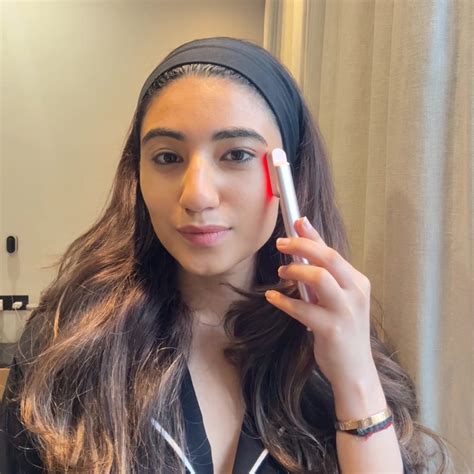 4 in 1 Skincare Wand – Nyra Tech