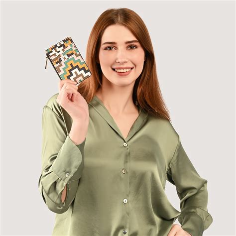 Buy Multi Geometric Classic Cardholder - Accessorize India