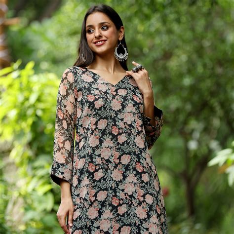 Faza straight Georgette Kurta – Kameez.co