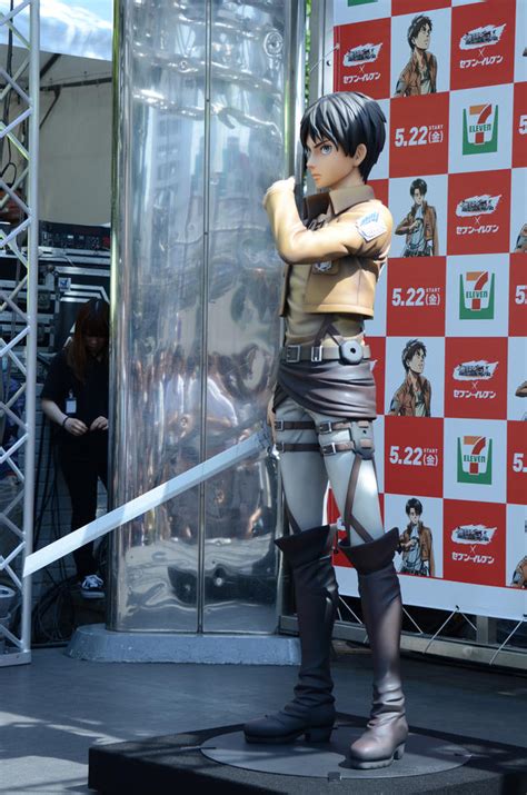 Attack on Titan in Lebensgroß - Werbekampagne mit Seven Eleven vorgestellt