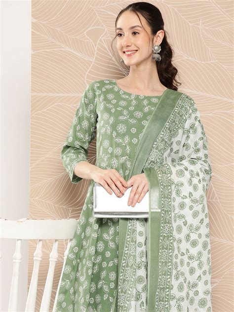 Nayo Women Floral Printed Gotta Patti Pure Cotton Kurta with Trousers ...