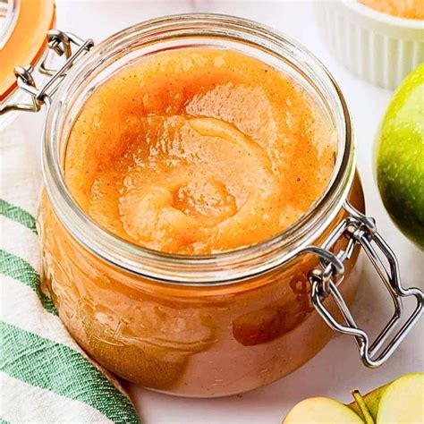 Homemade Applesauce Recipe (Easy and Full of Fall Flavor) - Intentional ...