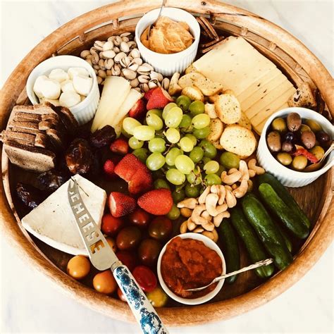 Veggie Charcuterie Board | Fusion Kitchen Tales