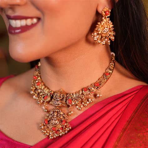 Antique Necklace – Jewel Palace