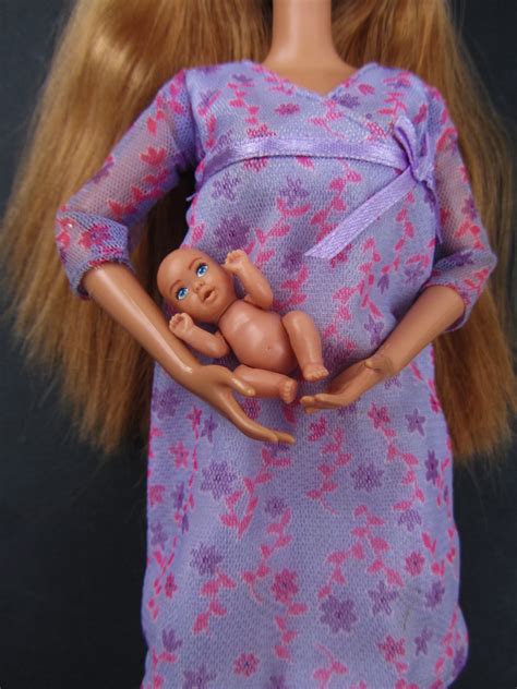 pregnant-midge-barbie-doll-2002 babyy fashiondollsnmore.com