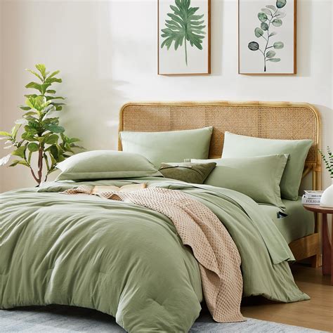 Amazon.com: WRENSONGE Sage Green Queen Comforter Set, 7 Pieces Soft ...