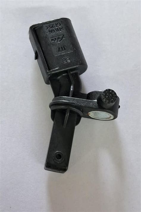 VW Polo - ABS Sensor Rear Right - MJ – Motorparts Junction