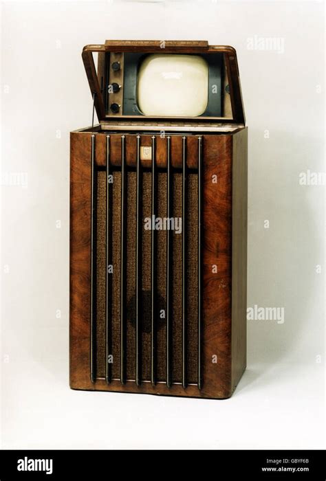 First TV Set 的图像结果