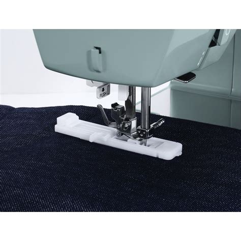 Singer Sewing Machine 4432 Operating Manual 的图像结果