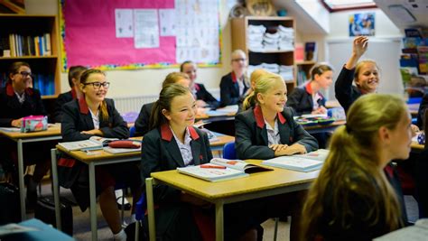 英国的学制和上学年龄是怎样的呢？
