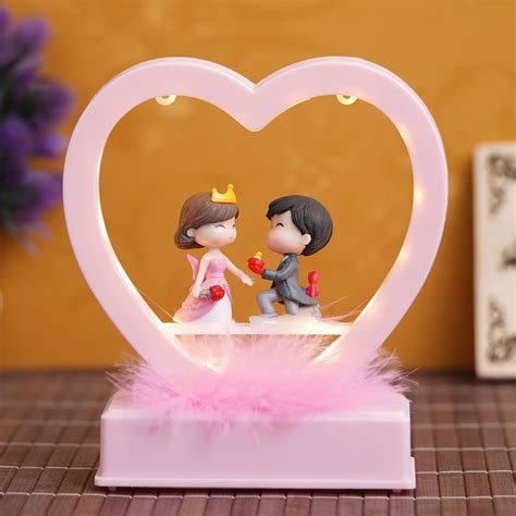 eCraftIndia Pink Couple Figurine Led Light Heart Showpiece to Propose