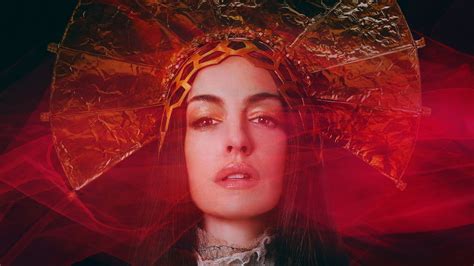 Anne Hathaway Is A Pop Star Haunted By Demons In The Mom Mary Trailer ...