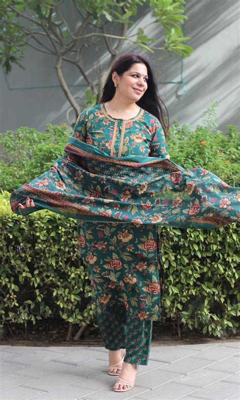 Cotton Deep Green Printed Suit Set with Printed Cotton Dupatta – Baareeki