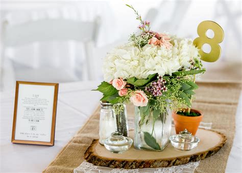 Centerpieces Using Wood Slices
