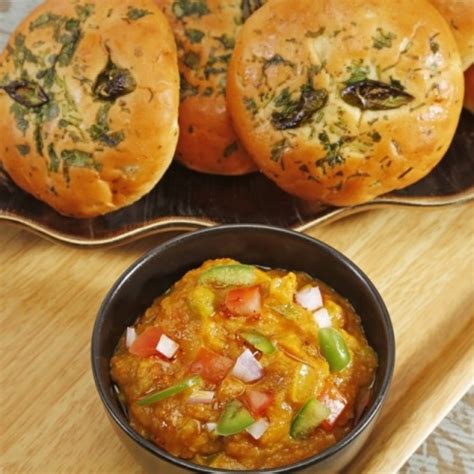 Paav bhaaji with masala buns recipe by Sujata Limbu at BetterButter