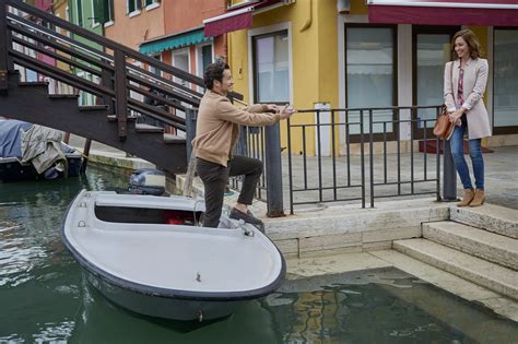 ‘The Wedding Veil Unveiled’ Hallmark Movie Premiere: Trailer, Synopsis ...