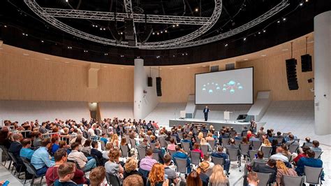 ESG Клуб Сколково: что это, направления, компетенции
