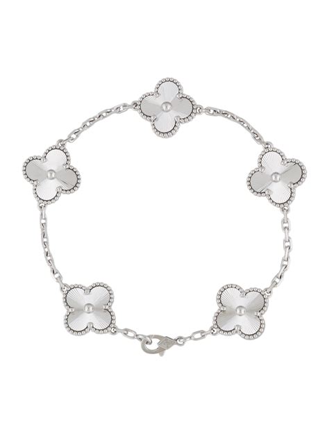 Up to 10% off Van Cleef & Arpels | eBay. Express yourself via legendary savoir-faire.