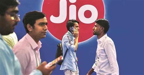 Reliance Jio: জিও-র নয়া ঘোষণায় মধ্যবিত্তের মাথায় হাত! আকাশছোঁয়া হল ...