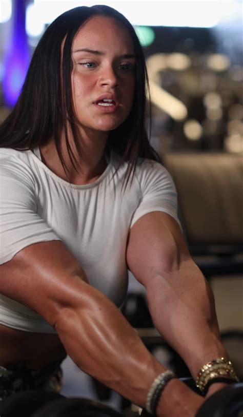 @melindalindmark on IG : r/musclegirllove