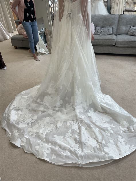 Essense of Australia, D3971 Wedding Dress Save 45% - Stillwhite