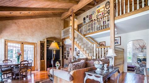 Drake and Josh House