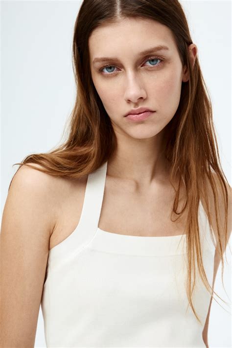 Fine-knit halterneck top - White - Ladies | H&M IN