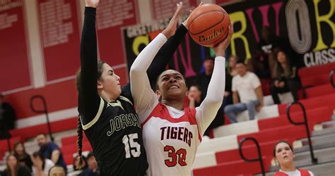 Katy Tigers defeat Jordan Warriors for 11th straight victory