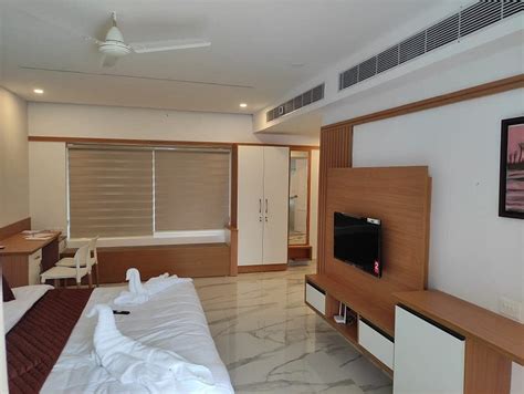 SEEHEIM RESORT (Athirappilly) - Hotel Reviews, Photos, Rate Comparison ...