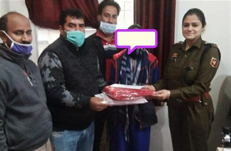 गरीब कन्या की शादी में मद्द का हाथ बनकर पहुंची हैल्पिंग हैंड संस्था ...