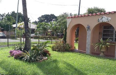 MIAMI PARADISE HOUSE - B&B Reviews & Photos - Tripadvisor