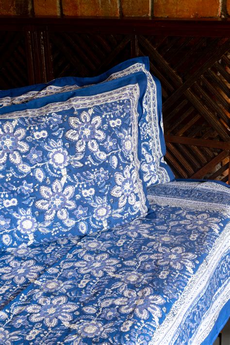 Queen Size Bedsheets – Vrindha Lifestyle