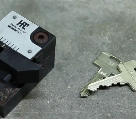 Key Stamping Machine 的图像结果